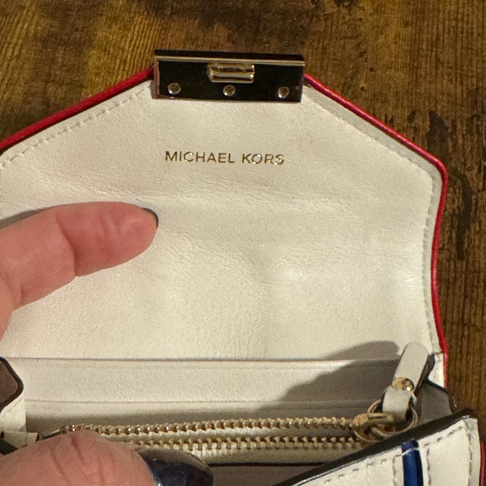 MICHAEL Michael Kors Whitney Small Rainbow Quilted Leather Chain Wallet. - Picture 5 of 7